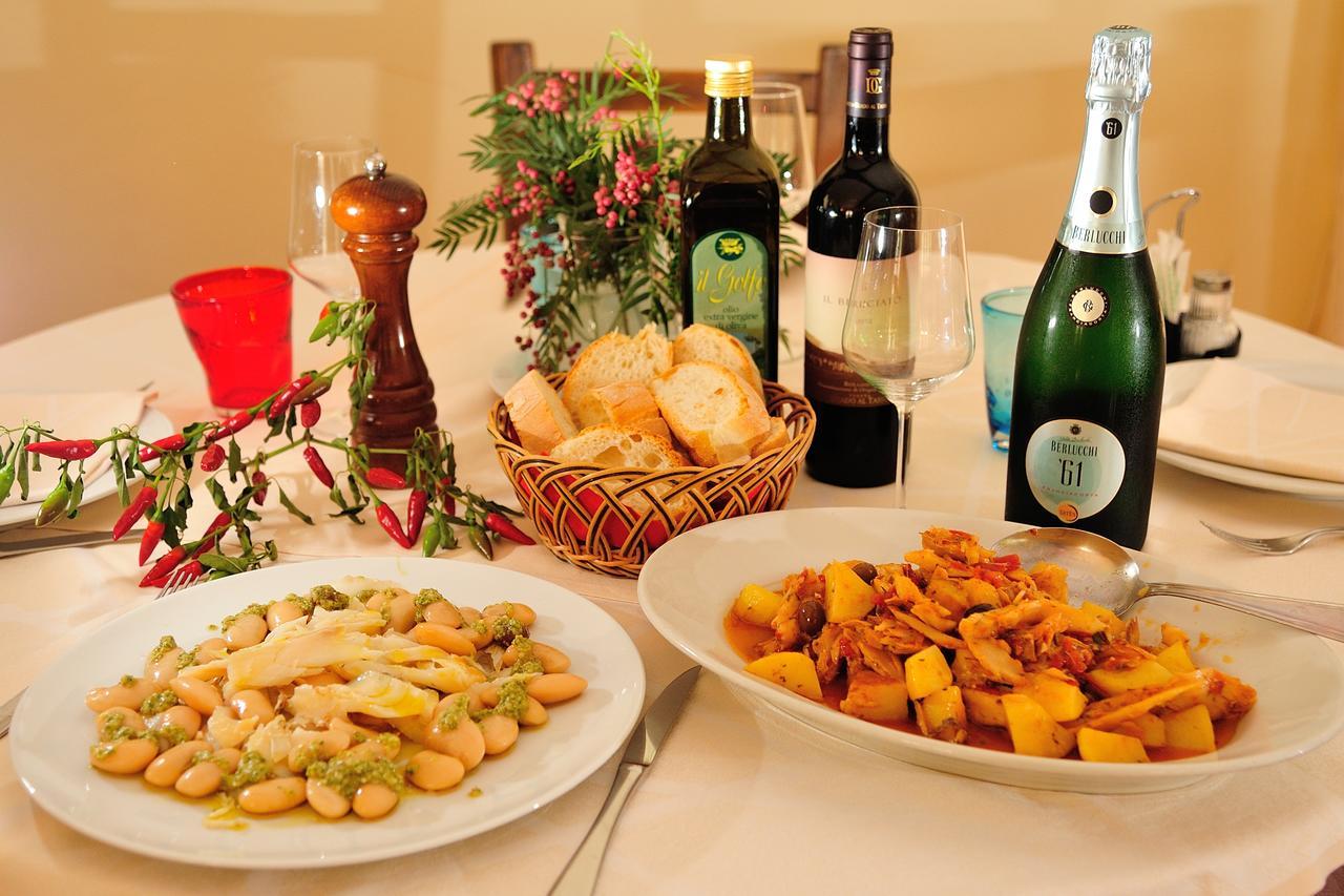 Affittacamere B&B Trattoria Della Posta 마이사나 외부 사진